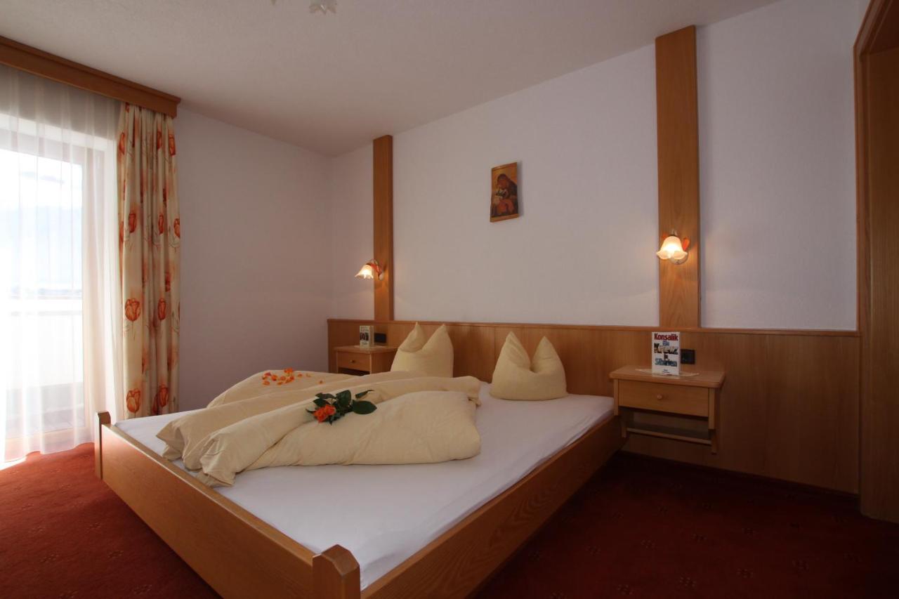 Lechlihof Hotel Ischgl Room photo